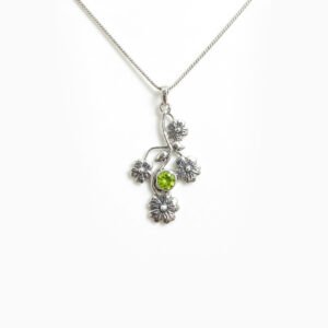 Sterling Silver Peridot and Amethyst Floral Pendant – Nature-Inspired Garden Necklace