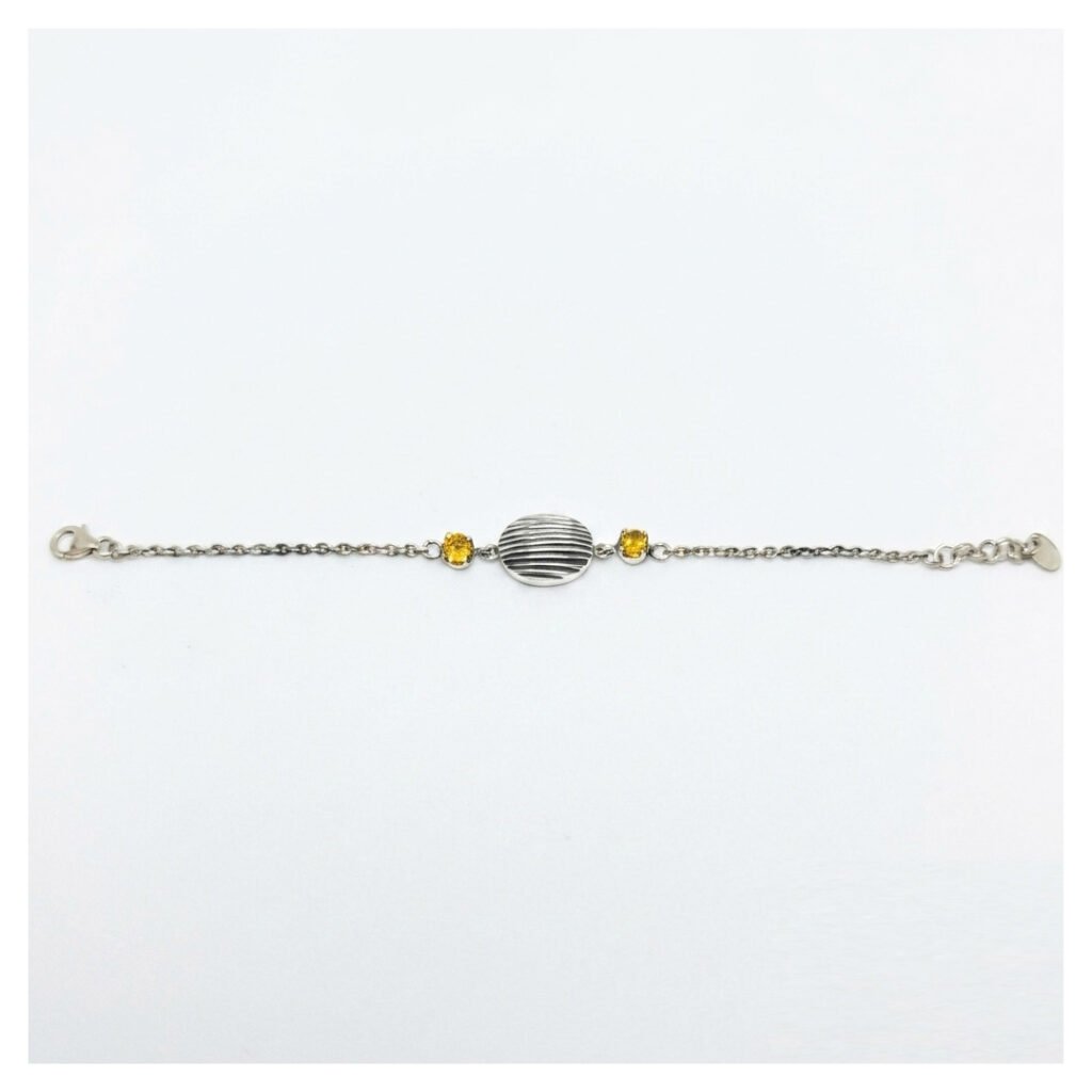 Solar Ribbed Oval Link Bracelet